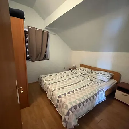 Apartamento With Parking Space Ivan Dolac, Hvar - 8753 *